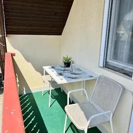 Laura Apartman Balatonmariafuerdo Exterior photo