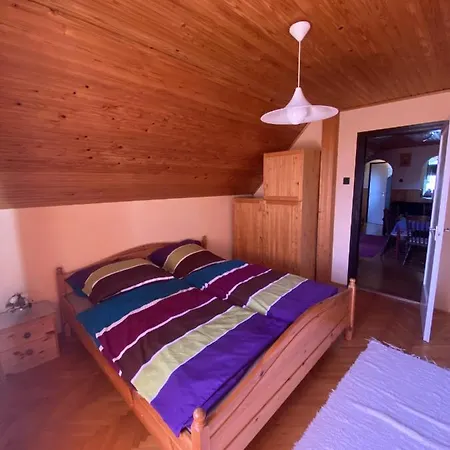 Laura Apartman Balatonmariafuerdo Exterior photo