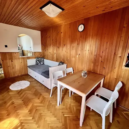 Laura Apartman Balatonmariafuerdo Exterior photo