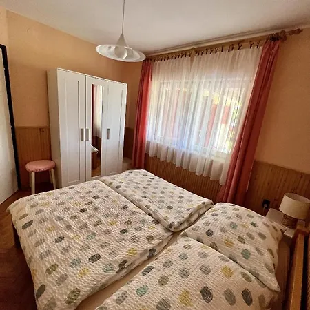 Laura Apartman Balatonmariafuerdo Exterior photo