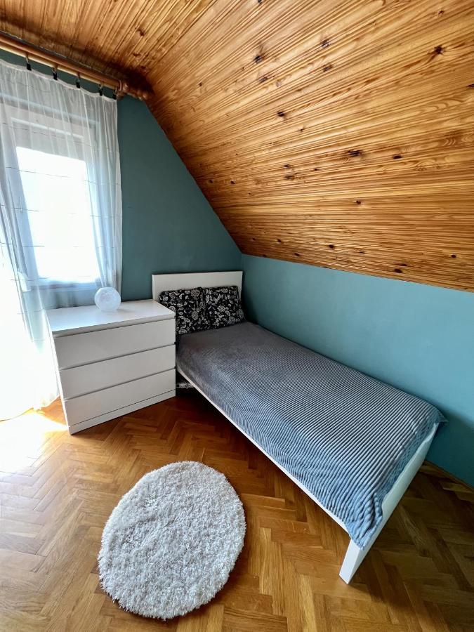 Laura Apartmán